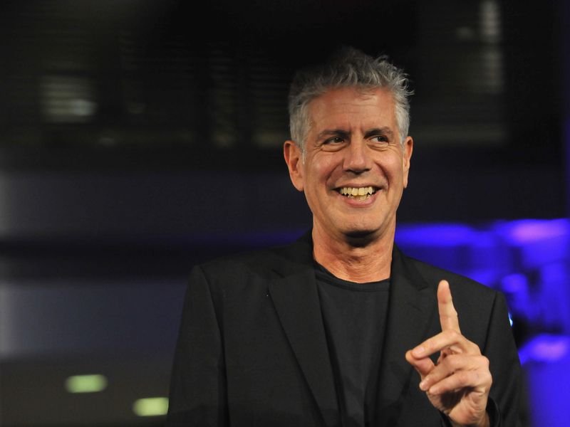 Internet recuerda a Anthony Bourdain tras dos años de su muerte
