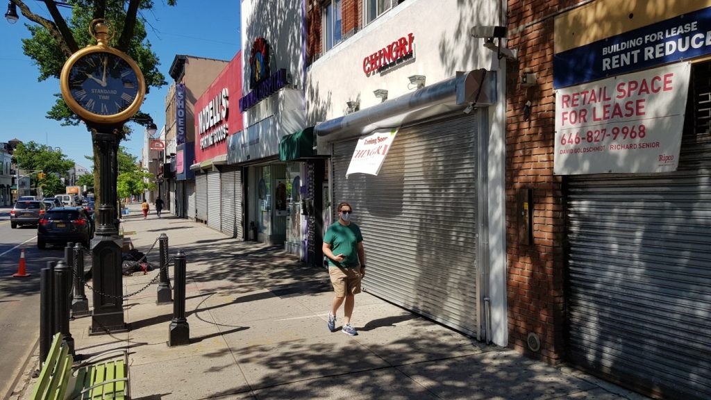 EEUU supera los 115.000 muertos y 2 millones de contagios de COVID-19