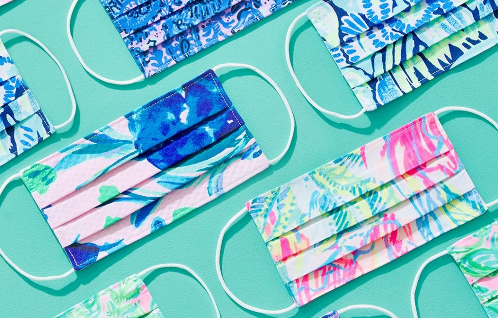 Lilly Pulitzer vuelve a vender sus coloridas mascarillas