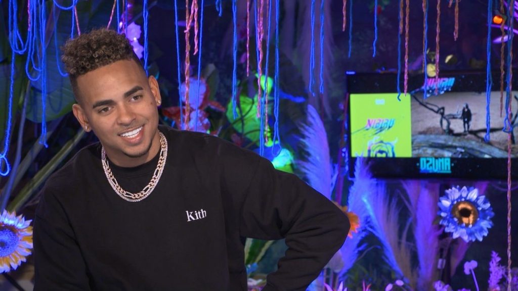Ozuna le da al reguetón lento para despertar la sensualidad del baile: 'Caramelo'