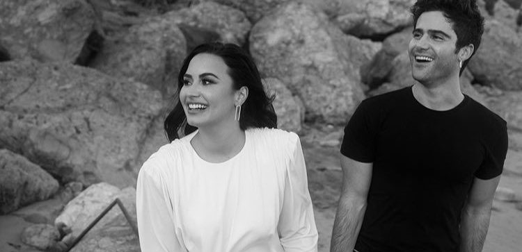 ¡Qué tiernos! Demi Lovato y Max Ehrich se comprometieron