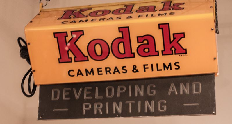 Trump anunció acuerdo con la empresa Kodak para convertirla en una farmacéutica