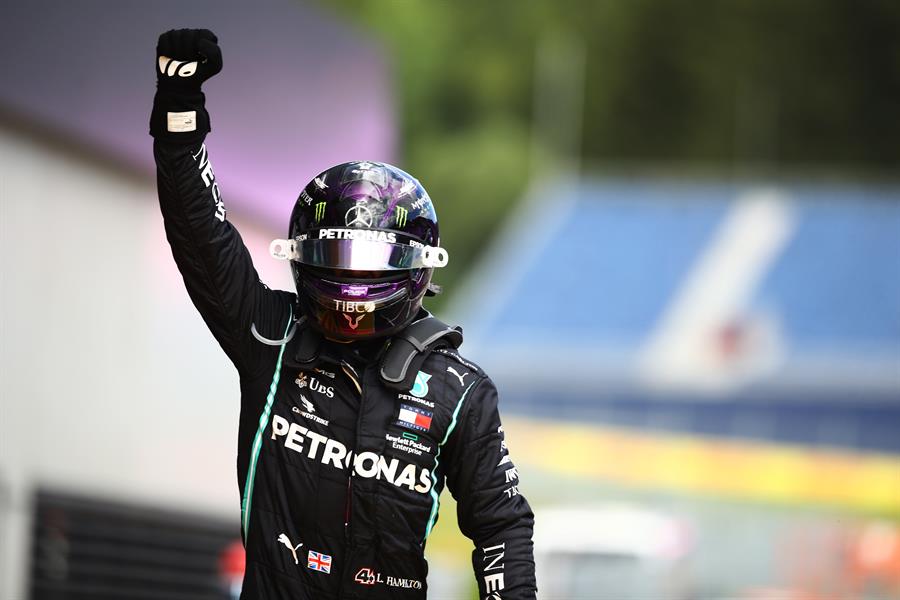 Hamilton lideró doblete Mercedes en Estiria
