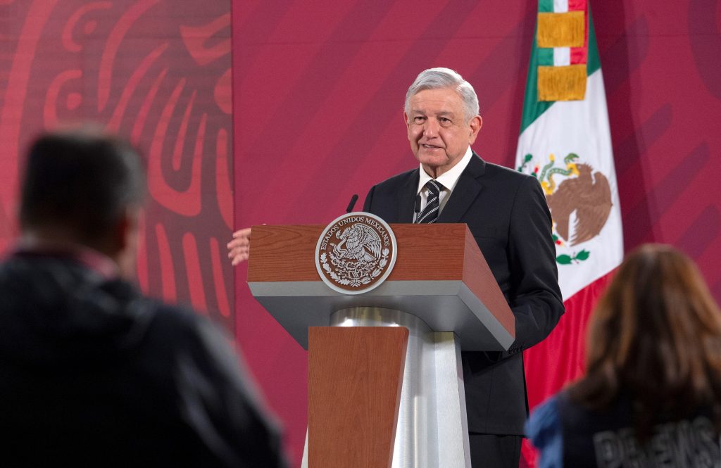 López Obrador descarta reunirse con migrantes en EEUU
