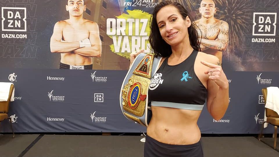 Qué se oculta detrás del nocaut más rápido en la historia del boxeo femenino