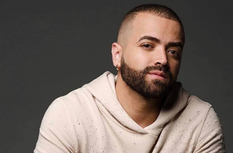 Pareja del cantante Nacho confirmó el nacimiento de su hija