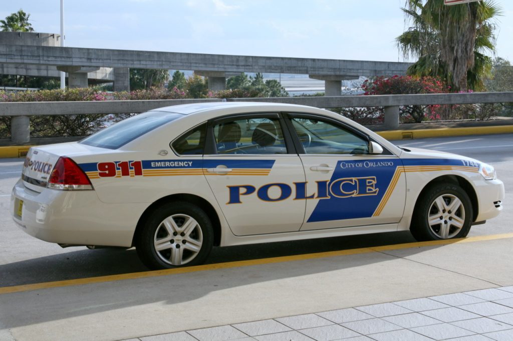 Policía de Orlando busca a conductor involucrado en choque fatal