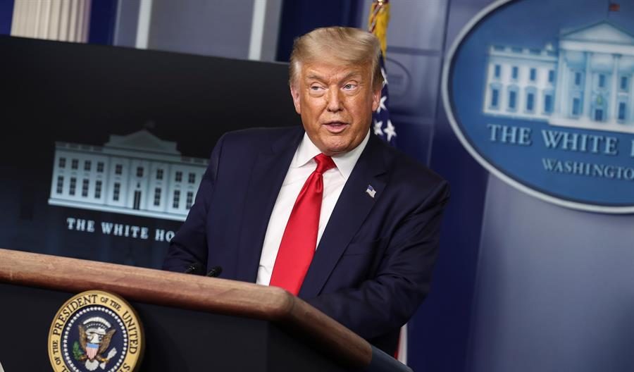 "Creo que funciona": Trump insiste en defender a la hidroxicloroquina