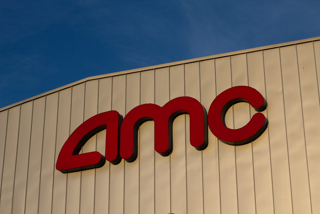 La cadena de cines AMC reabrirá y no creerás cuanto costarán las entradas