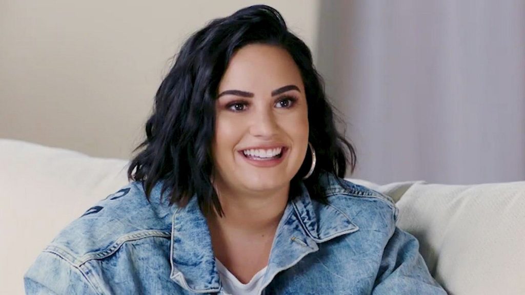 Demi Lovato pasa un cumpleaños feliz, enamorada y lejos de las adicciones