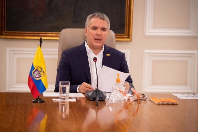 Duque acusa a Maduro de comprar misiles a través de Irán
