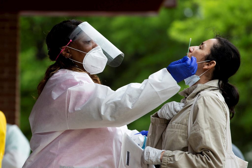 Estados Unidos supera los 6 millones de contagios de COVID-19