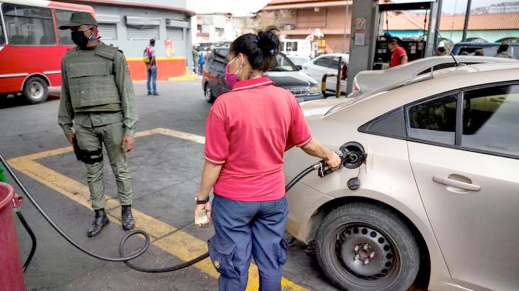 Se agotan opciones para que Venezuela se surta de gasolina, alerta Parlamento
