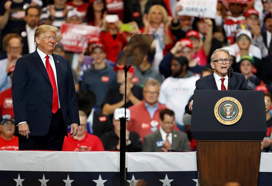 Gobernador de Ohio da positivo para COVID-19 antes de recibir a Trump