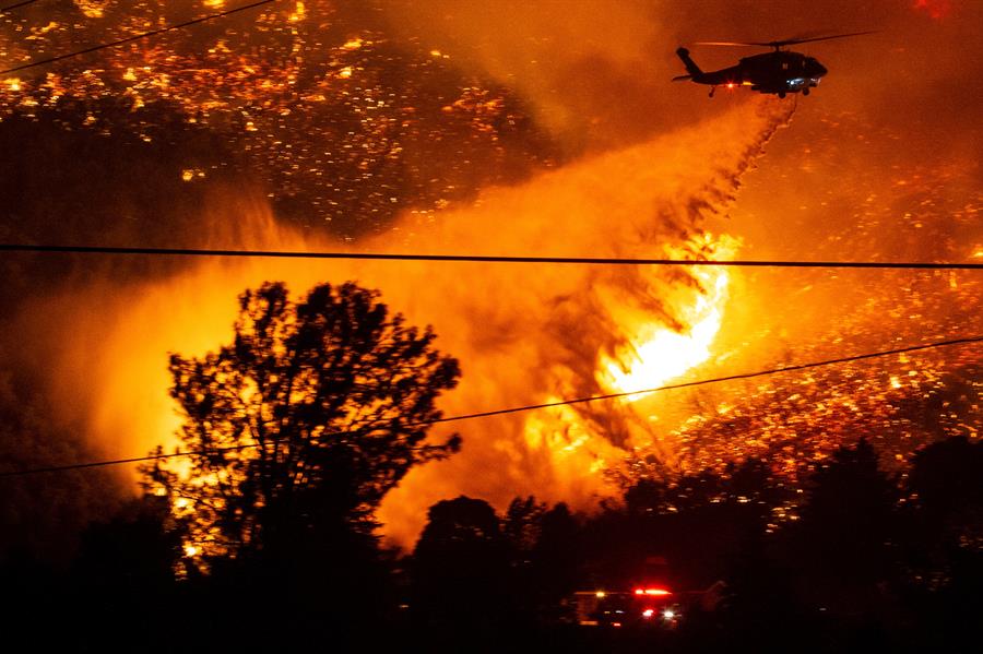 Incendio en California consume más de 4.000 hectáreas