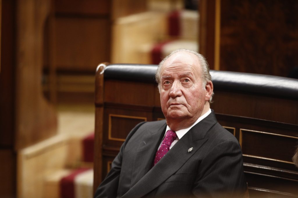 40 años de gloria que culminan con el desprecio: Juan Carlos I