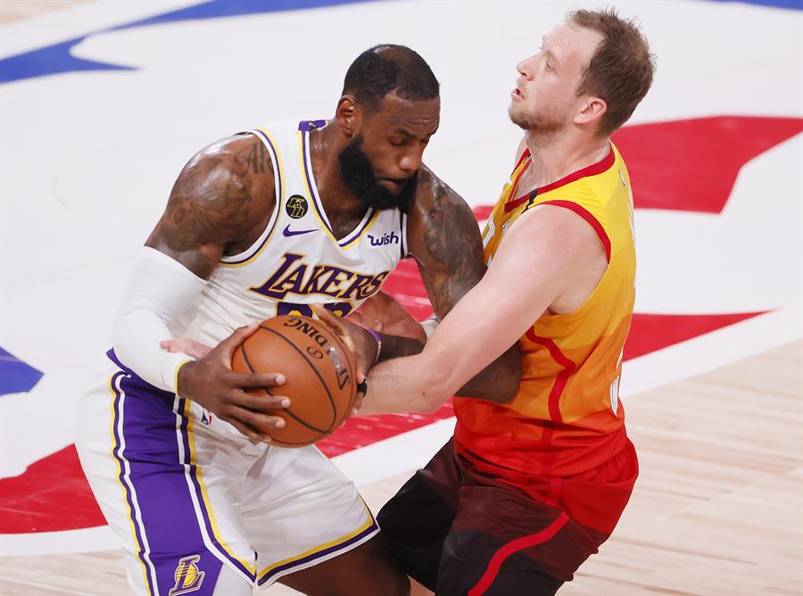 LeBron James se unió a la enfermería de los Lakers