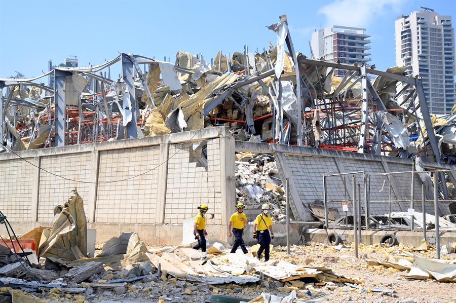 Más de 150 muertos y 120 heridos graves tras explosión en Beirut