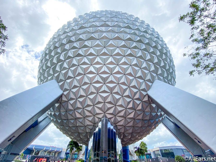 El uso de mascarillas desató la furia de un hombre en parque de Orlando