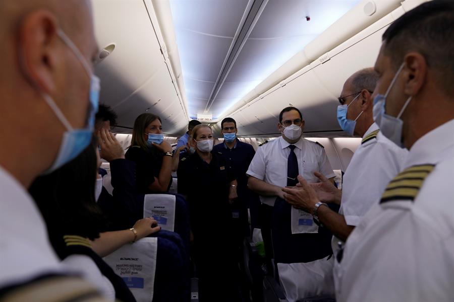 ¡Ya es un hecho! Parió el primer vuelo comercial de Israel a EAU