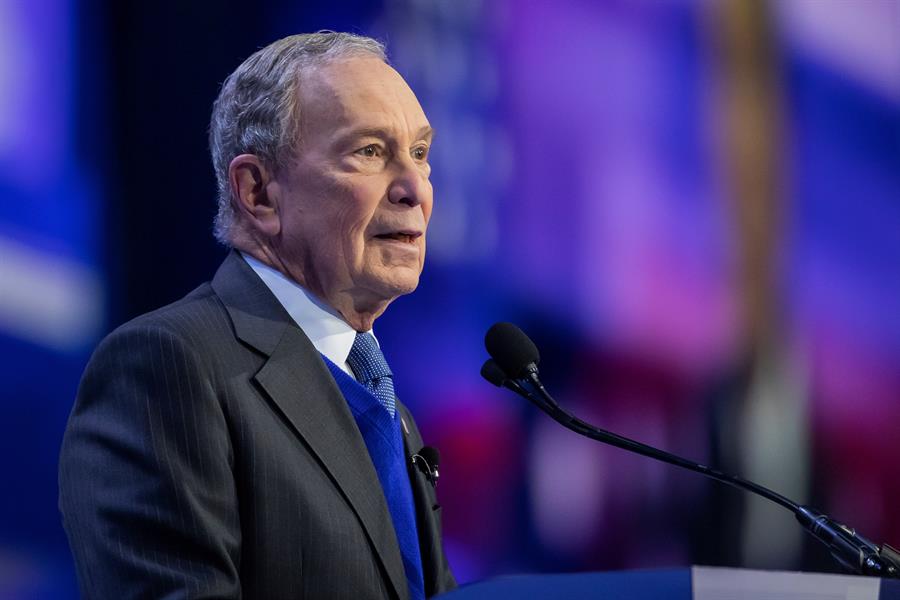 Piden indagar ayuda de Bloomberg para los exreos en Florida