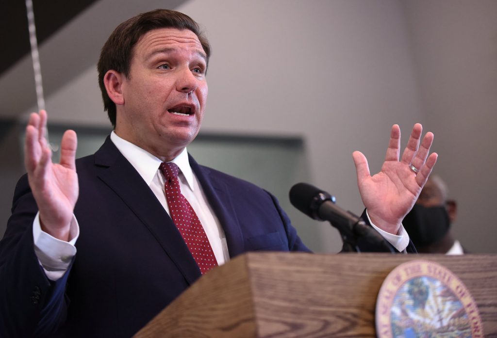 DeSantis anunció polémico acuerdo con las cárceles de Florida para detectar indocumentados