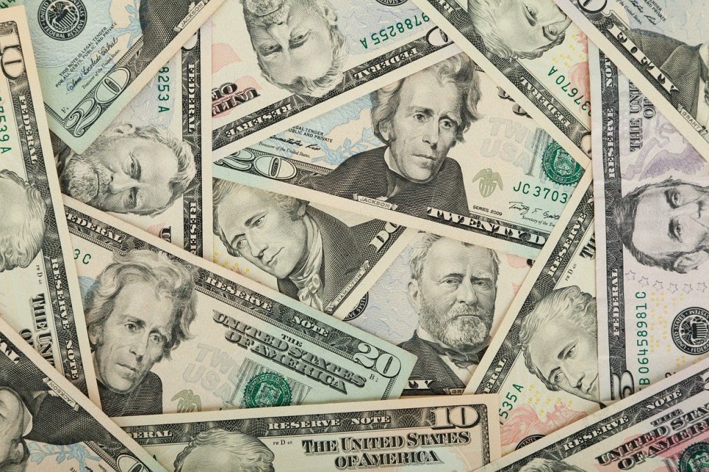 Florida espera un déficit de ingresos de US$ 5.400 millones en los próximos 2 años