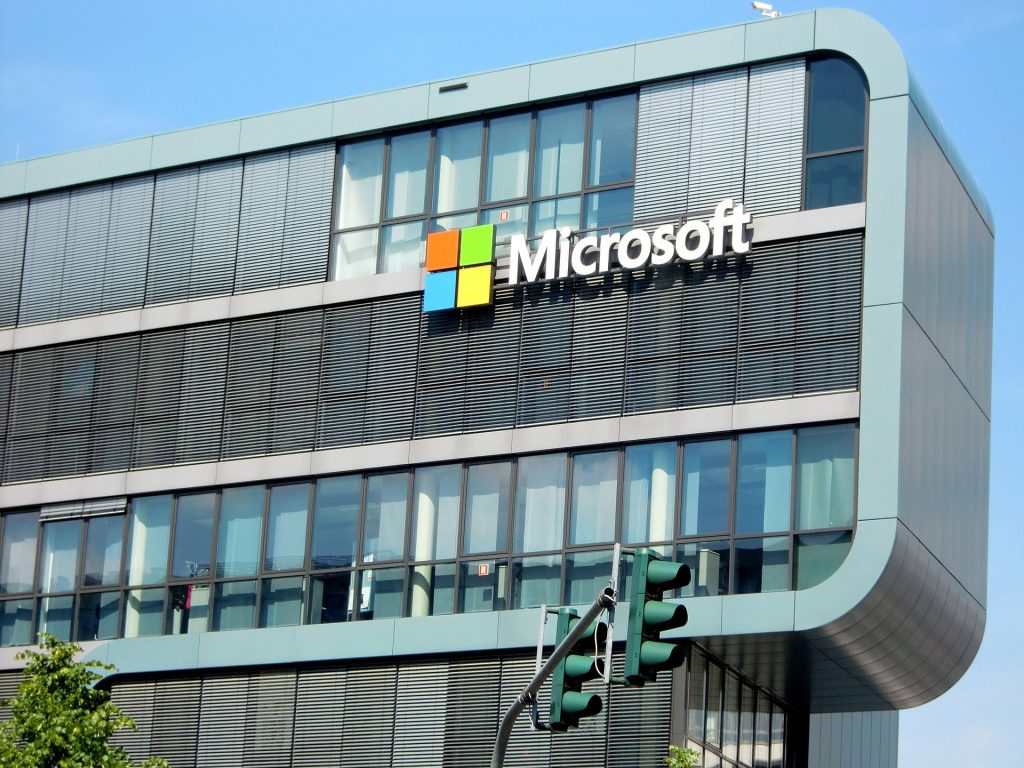 Microsoft lanzará plataforma que detectaría "deepfakes"