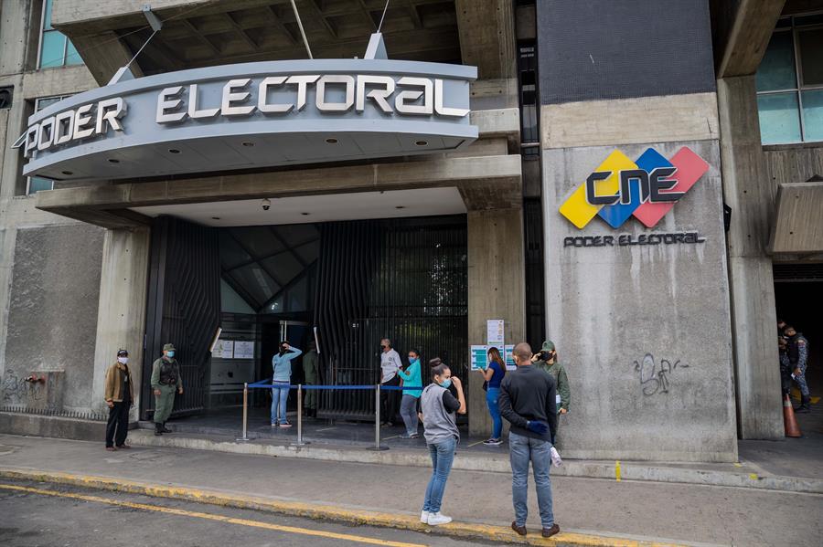 La crisis de Venezuela no se resuelve con indultos, afirmó Pompeo