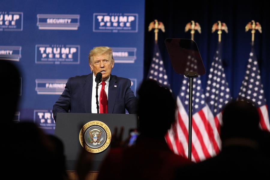 Trump nominará a la jueza Amy Coney Barrett para Supremo, según medios