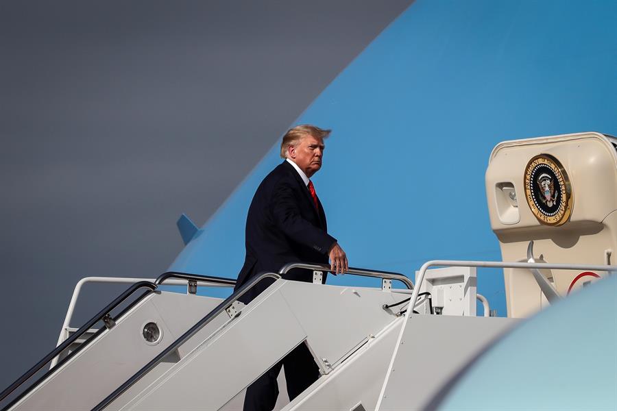 Trump condenó ataque contra 2 policías de Los Ángeles