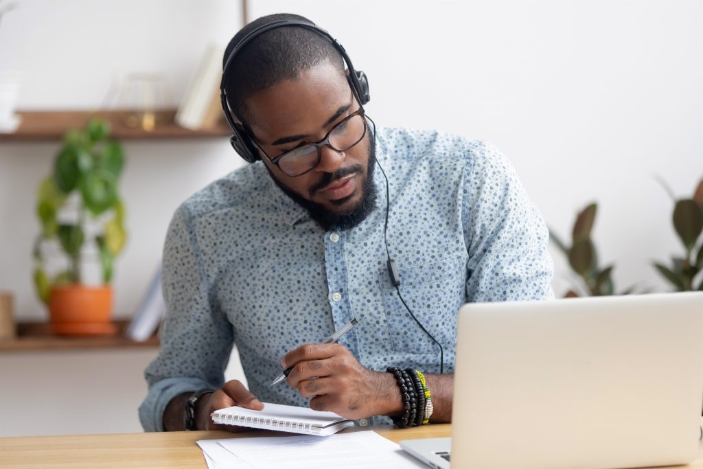 Cómo crear una red doméstica segura y con el rendimiento adecuado para el teletrabajo