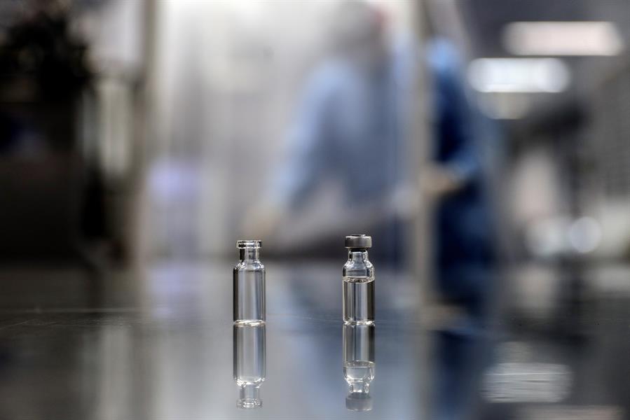 Aseguran que EEUU distribuirá vacuna contra COVID-19 24 horas después de su aprobación
