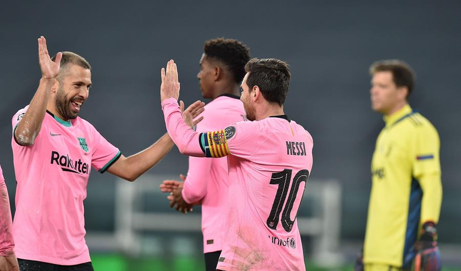 Dembelé y Messi plasman la superioridad del FC Barcelona en Turín