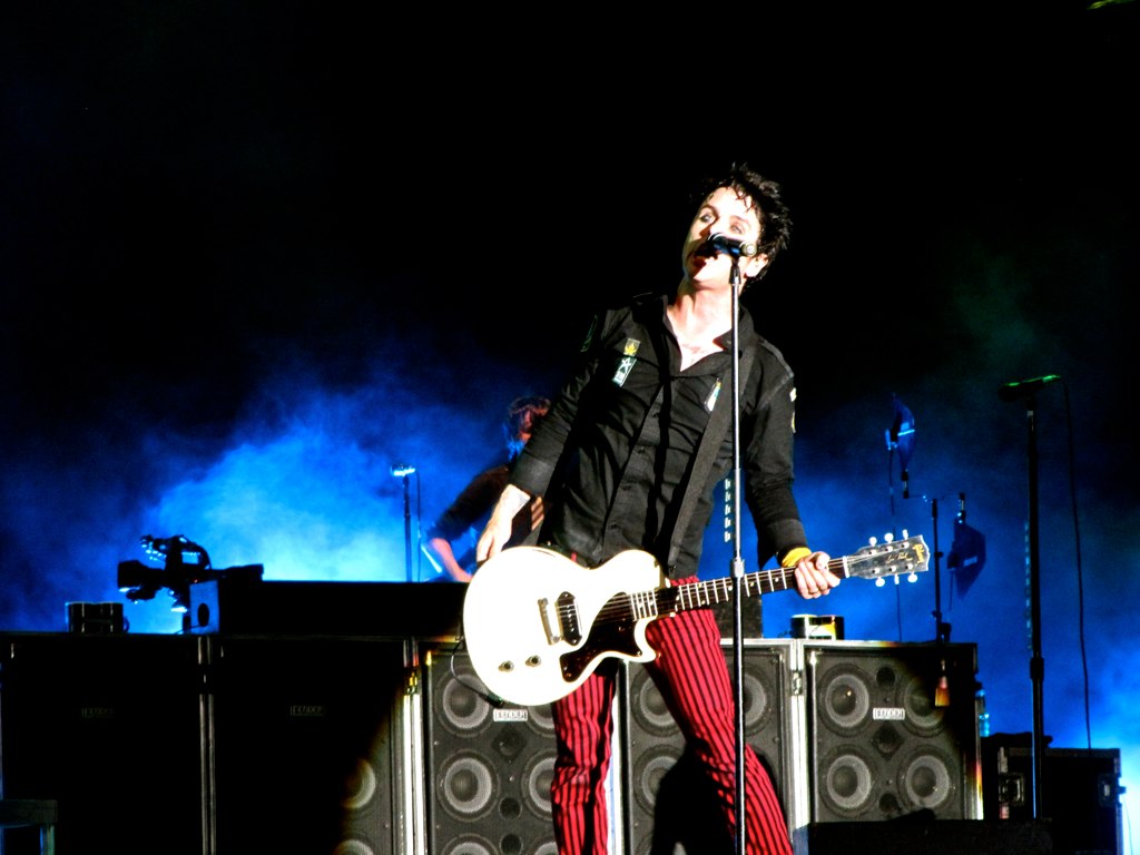 Se fue septiembre y las redes lo celebran con memes de una canción de Green Day