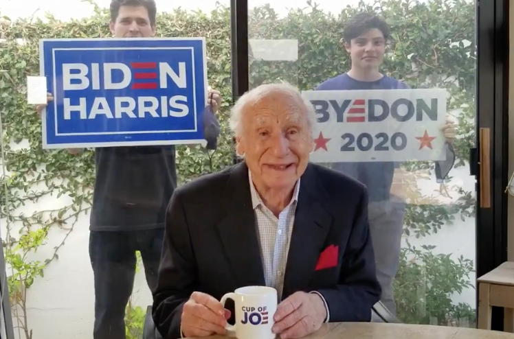 Mel Brooks ataca a Trump y muestra su apoyo a Biden