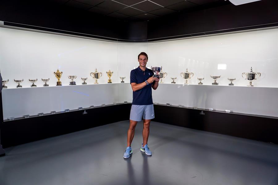 ¡Ya puedes ir a verlo! Nadal depositó su vigésimo trofeo Grand Slam en el museo de Manacor