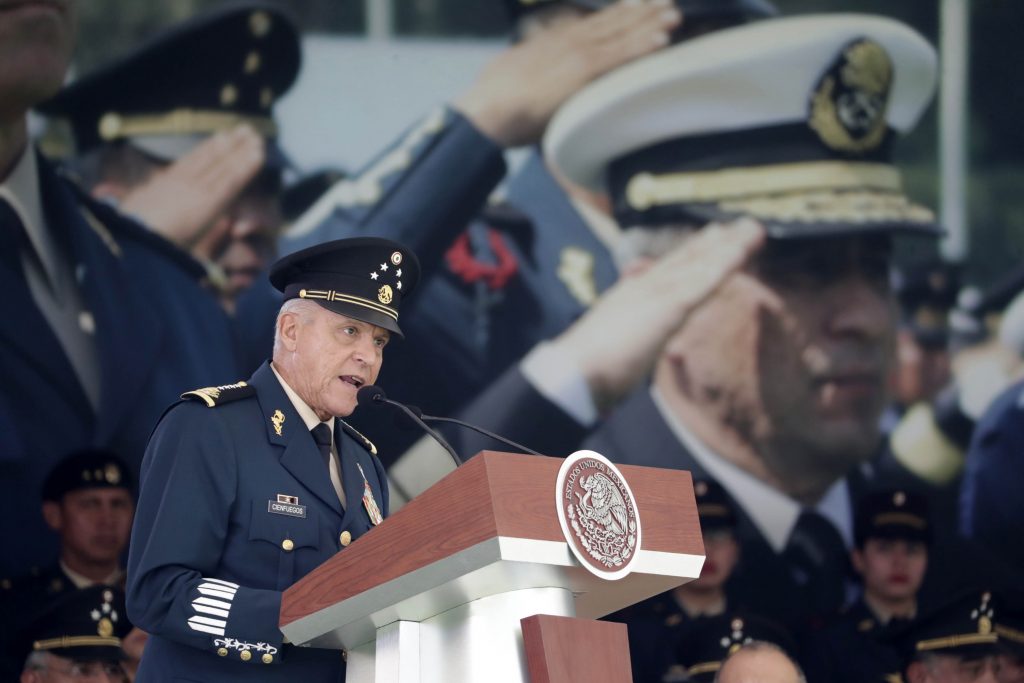 Por narcotráfico: EEUU detuvo al exministro de Defensa de Peña Nieto