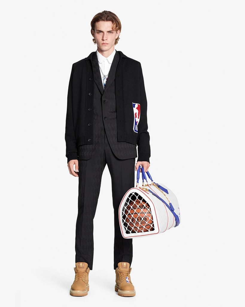 Moda práctica y sostenible: la NBA y Fórmula 1 inspiran a Vuitton y Hilfiger