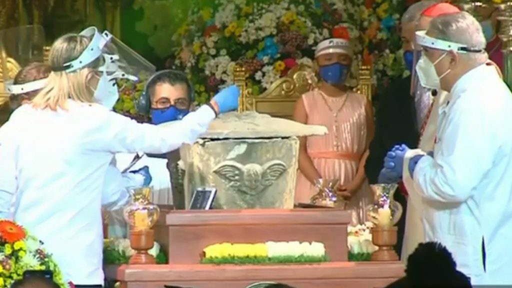 Así fue la exhumación de los restos de José Gregorio Hernández