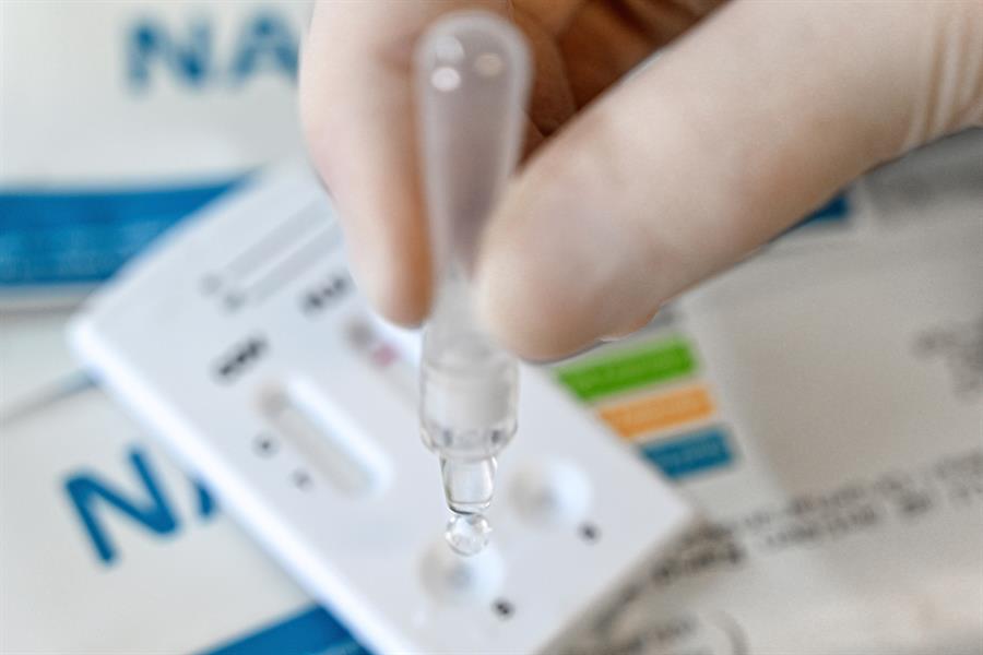 La "normalidad" se aleja: los más jóvenes y sanos recibirán vacuna contra COVID-19 pero en 2022