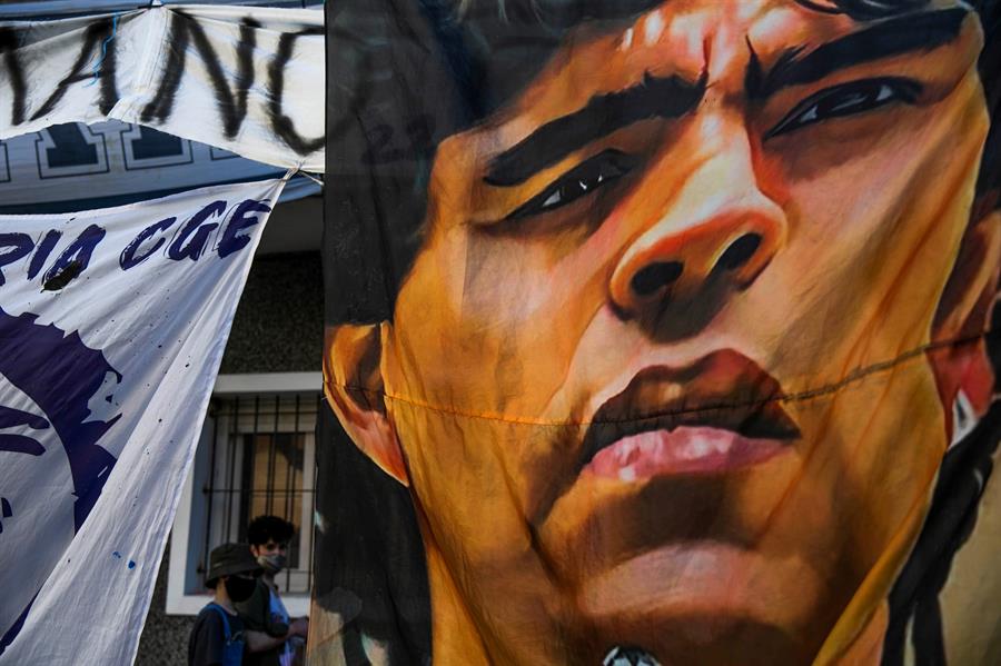 Maradona será operado por un hematoma en el cerebro