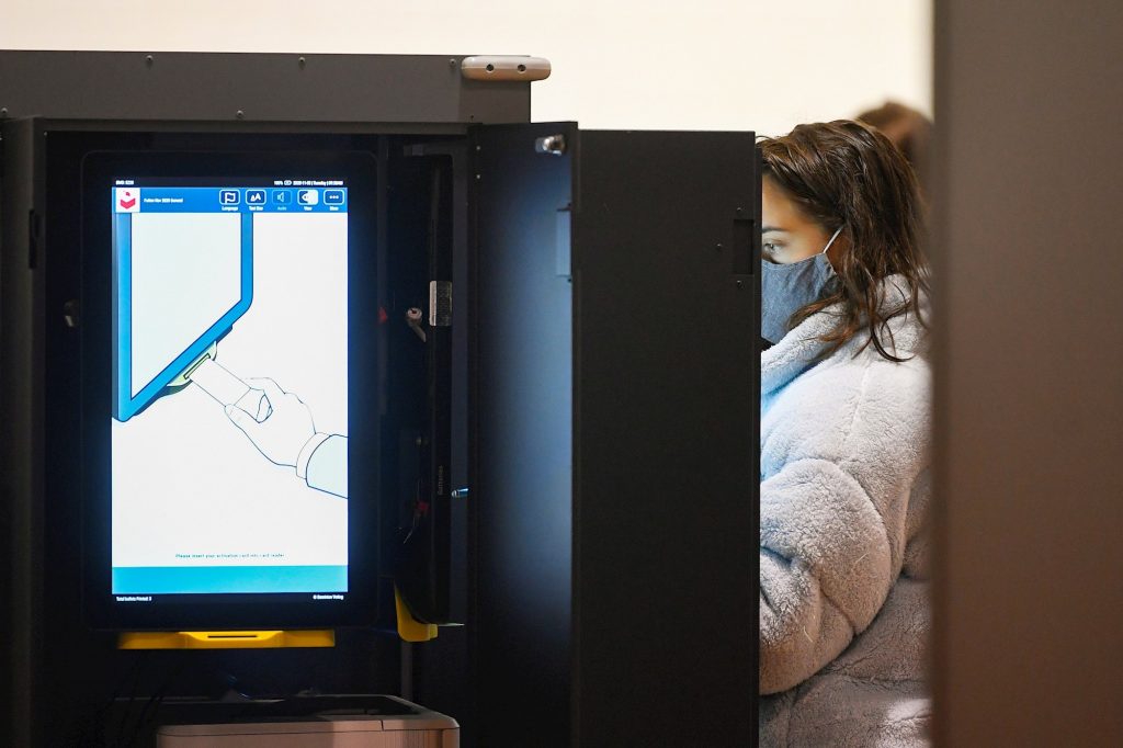 Máquinas de votación en Georgia presentaron problemas técnicos