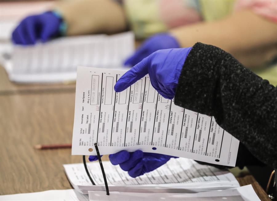 La autoridad electoral certifica la victoria de Biden en Georgia