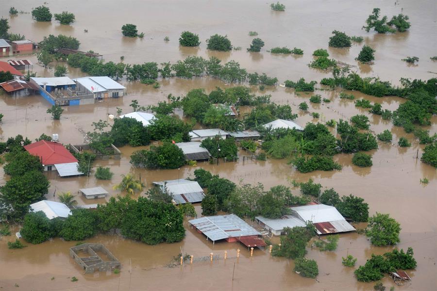 En Honduras se impusieron evacuaciones obligatorias