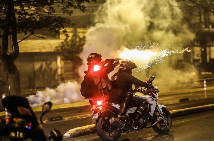 Amnistía Internacional denunció "uso excesivo de la fuerza" contra manifestantes en Perú