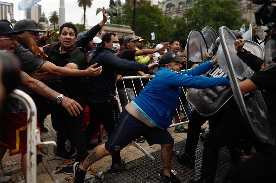 La policía custodia la Casa Rosada