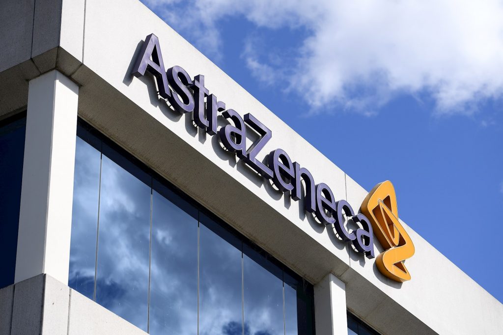 AstraZeneca buscaría combinar su vacuna con la rusa Sputnik