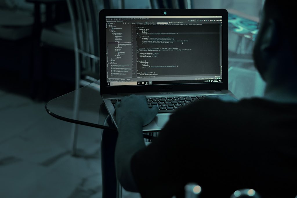 EEUU sospecha que piratas rusos jaquearon sus sistemas informáticos