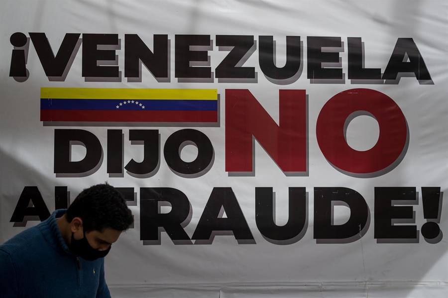 El chavismo proclama un triunfo mayor al adjudicado en las parlamentarias